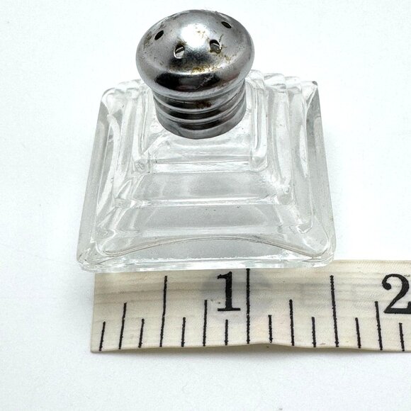 Vintage Irice Pyramid Glass Salt & Pepper Shaker Silver Chrome Tops - Picture 5 of 7